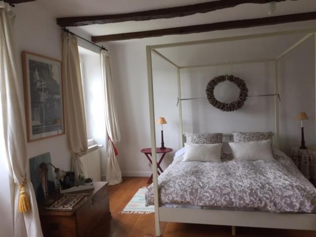 Bed and Breakfast Le Couvent Saint-Just-sur-Viaur Exterior foto