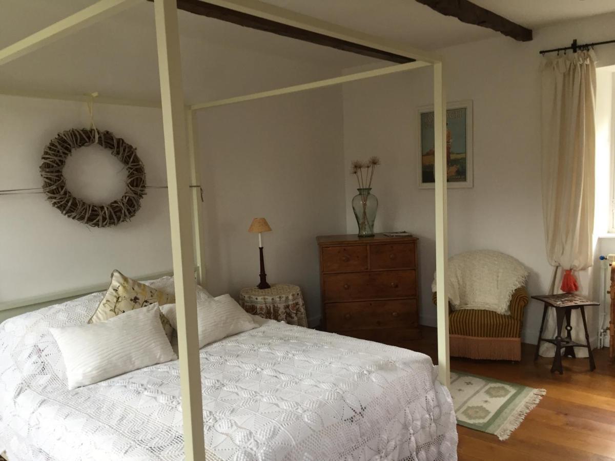 Bed and Breakfast Le Couvent Saint-Just-sur-Viaur Exterior foto